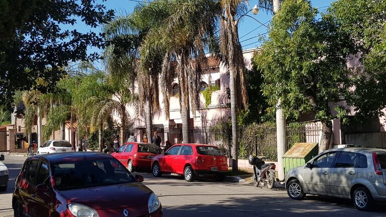 El médico atendía en el geriátrico y también a pacientes de PAMI en un centro médico.