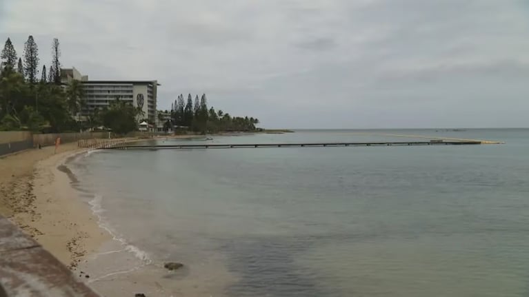 El médico fue atacado por un tiburón.