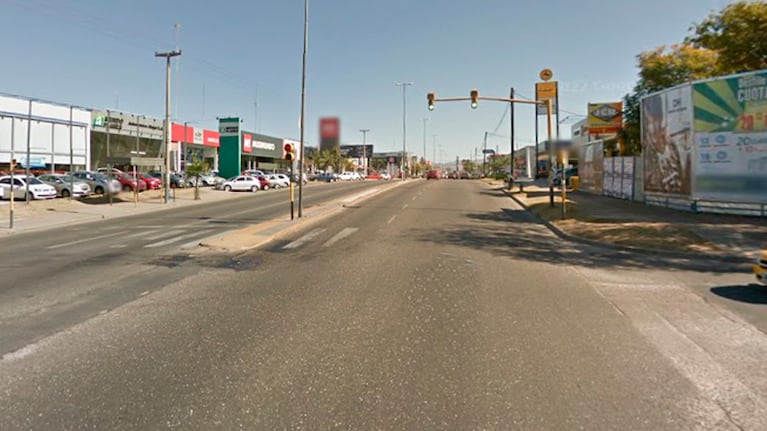El menor hacía malabares en avenida Colón para subsistir.