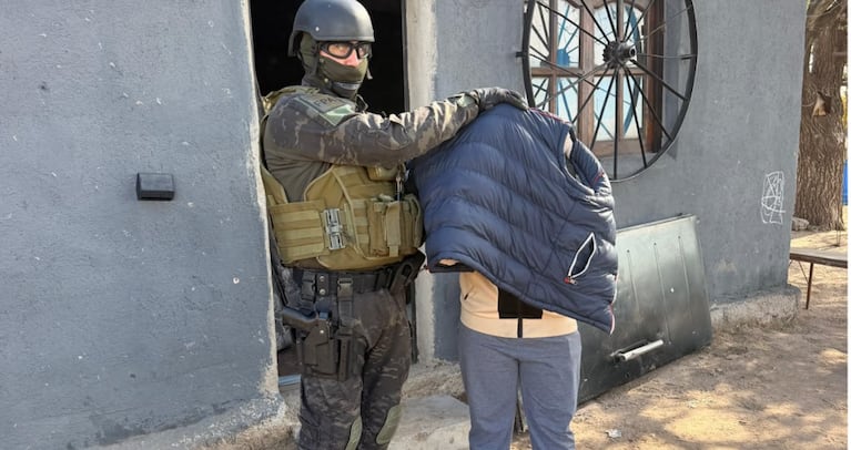 El menor quedó detenido por vender droga.