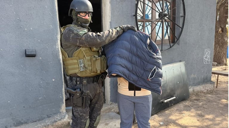 El menor quedó detenido por vender droga.