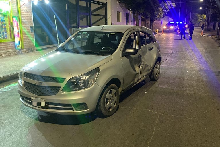 El menor quedó detenido tras chocar con otro auto.