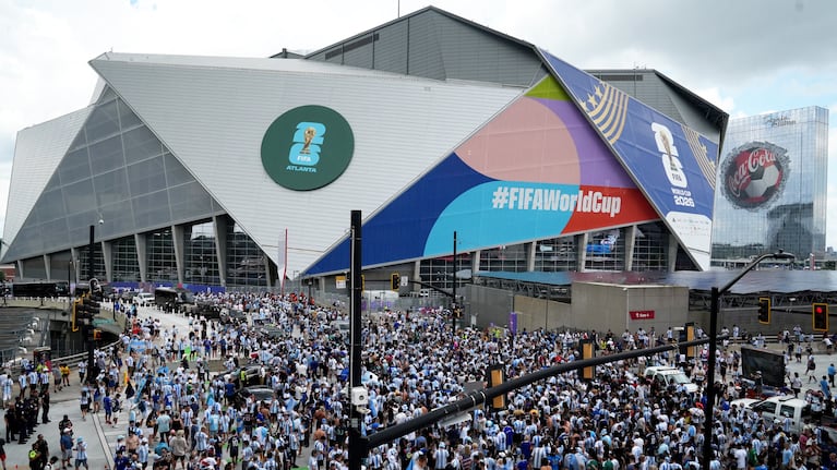 El Mercedes Benz Stadium, colmado en la previa de Argentina-Inglaterra. REUTERS/Megan Varner
