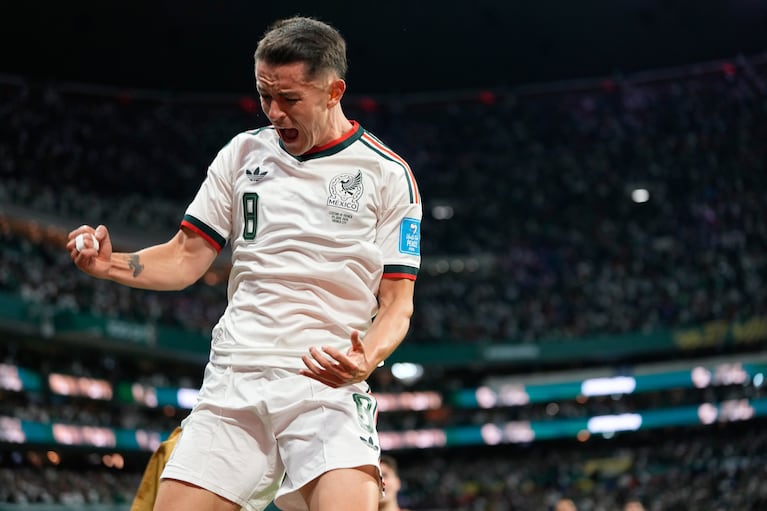El mexicano Álvaro Fidalgo celebra después de anotar el tercer gol de México en su partido ante Chequia por el Grupo A del Mundial, el miércoles 24 de junio de 2026, en Ciudad de México. (AP Foto/Silvia Izquierdo)