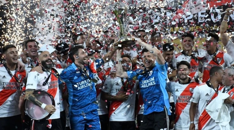 El Millonario se quedó con el Trofeo de Campeones. 