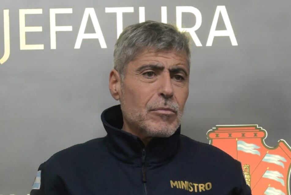 El ministro aclaró que la Policía no retrocederá al recibir ataques.