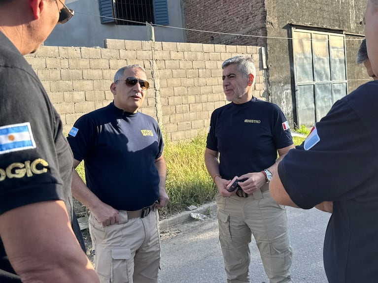 El ministro de Seguridad, Juan Pablo Quinteros, participó de los allanamientos.