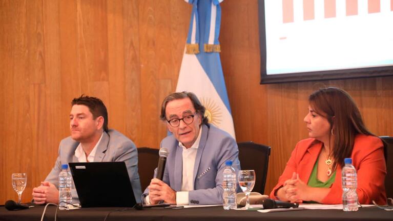 El ministro Giordano encabezó la presentación del Presupuesto 2023.