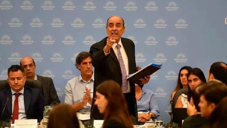 El ministro Guillermo Francos expresó su enojo con los dialoguistas.