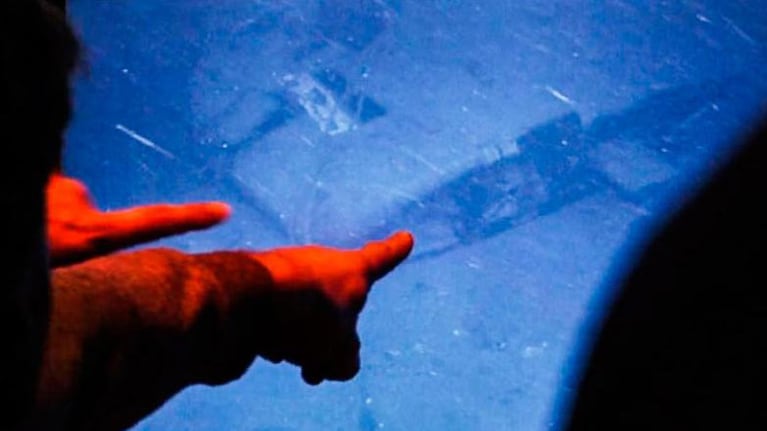 El momento exacto del descubrimiento del submarino en el fondo del mar.