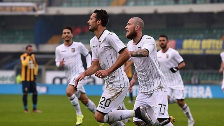 El mudo grita su gol para la victoria del Palermo.