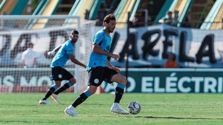 El Mudo Vázquez ante Defensa y Justicia.