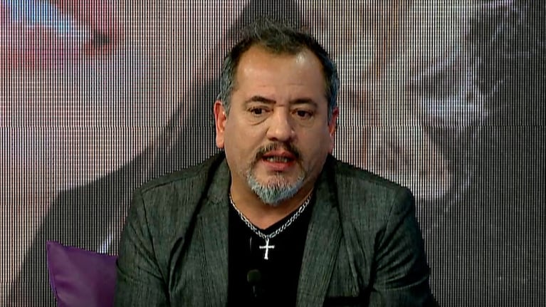 El músico estuvo invitado al programa de las tardes de sábado en El Doce.