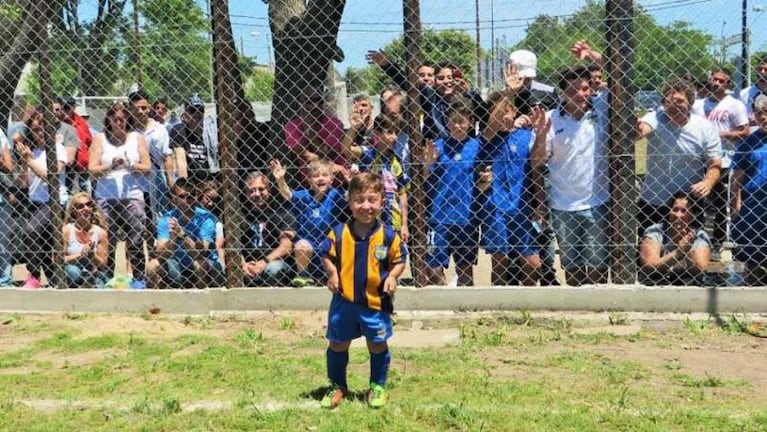 El nene con enanismo que cumplió su sueño