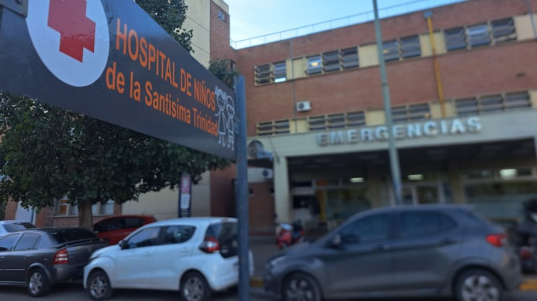 El nene quedó internado en el Hospital de Niños.