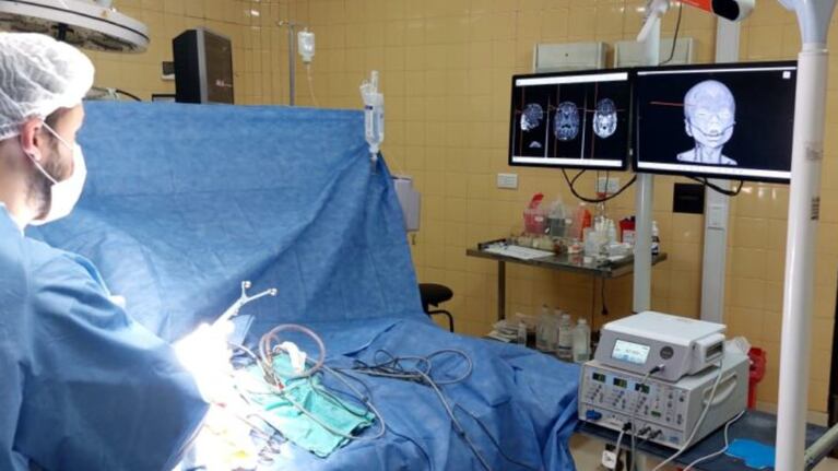 El niño de 13 años fue operado en el Hospital Infantil Municipal.
