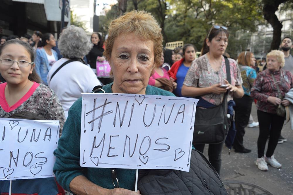 El #NiUnaMenos se sintió en Córdoba. Foto: El Doce TV.