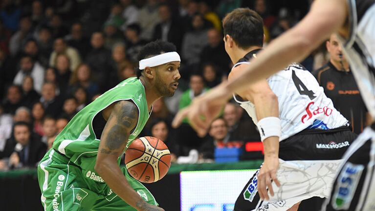 El norteamericano Baxley fue el goleador del Verde ante Olímpico. Foto: Lucio Casalla / ElDoce.tv.