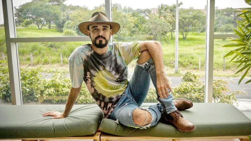 El nuevo single de Abel Pintos será la apertura de la novela.