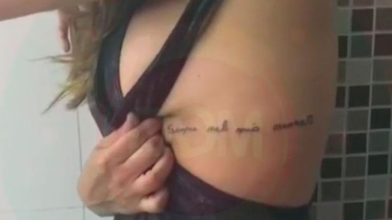 El nuevo tatuaje de Barbie Vélez... ¡En el mismo lugar que Fede Bal!