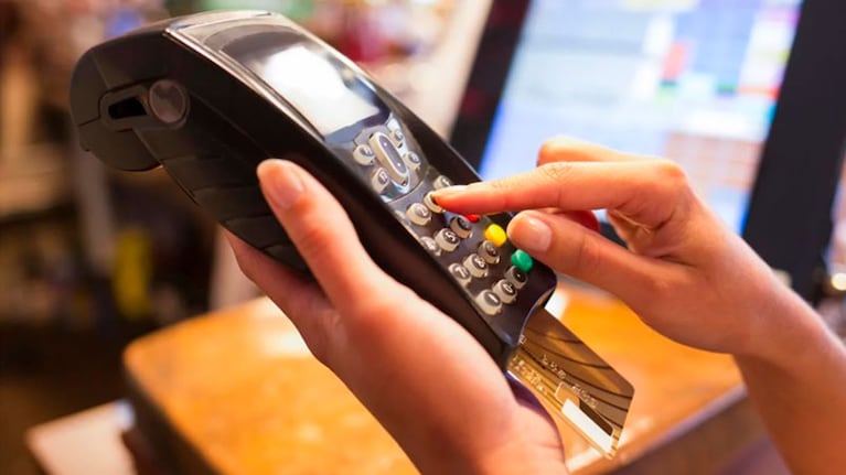 El objetivo final es formalizar las transacciones y evitar la evasión fiscal.