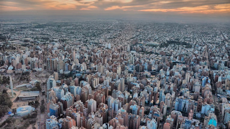 El olor fue advertido en distintos sectores de la ciudad.