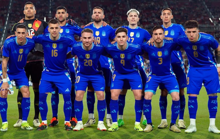 El once inicial de la Scaloneta ante Costa Rica.