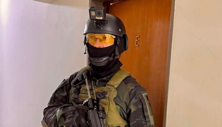 El operativo comenzó en la calle y finalizó en un departamento de General Paz.