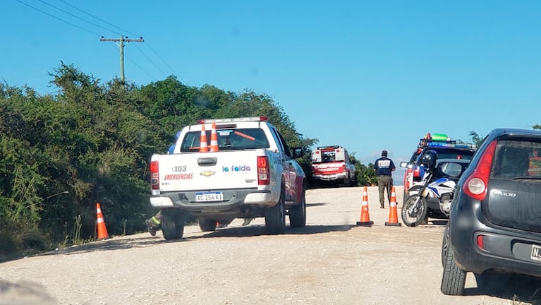 El operativo de búsqueda abarca varios kilómetros alrededor de la localidad de La Falda. (Foto: Leo Guevara)