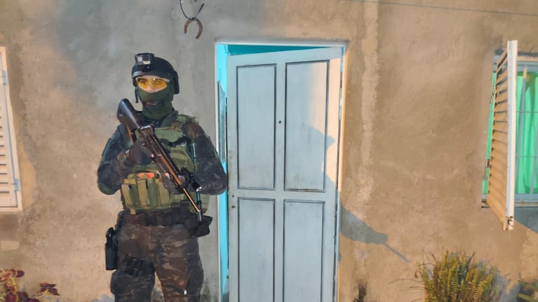 El operativo de la FPA se desarrolló en Villa El Libertador.
