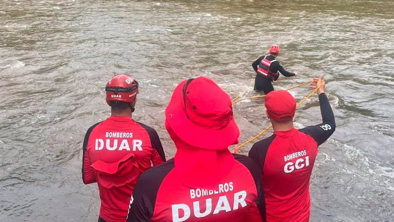 El operativo del Duar en el río.