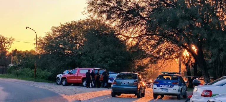 El operativo en el que encontraron a un hombre muerto. Imagen: Sierra Azul Serrezuela