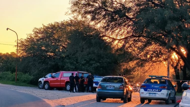 El operativo en el que encontraron a un hombre muerto. Imagen: Sierra Azul Serrezuela