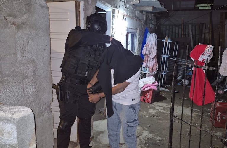 El operativo fue en La Calera y permitió cerrar un punto de venta.