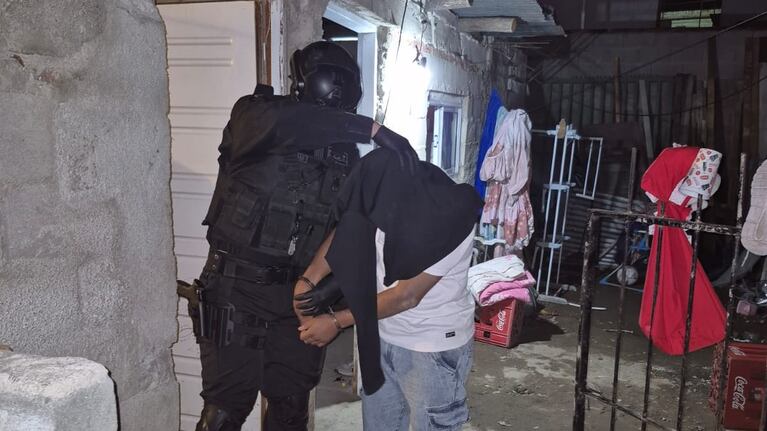 El operativo fue en La Calera y permitió cerrar un punto de venta.