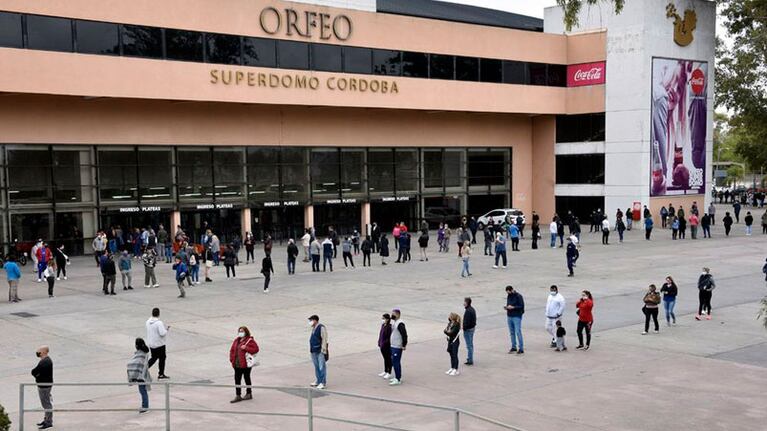 El Orfeo deja de funcionar como vacunatorio.