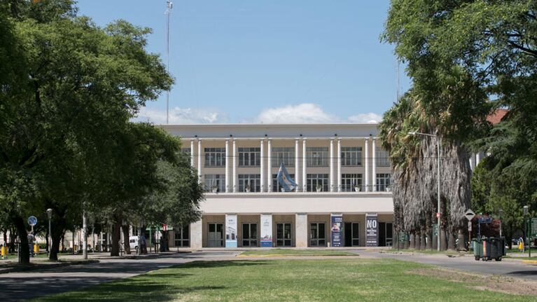 El Pabellón Argentina de la Universidad Nacional de Córdoba. Fotos: UNC.
