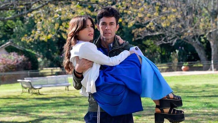 El padre Tomás y Esperanza, una historia de amor y un éxito en la TV.