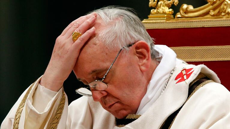El Papa amaneció con fiebre y suspendió su agenda del día.