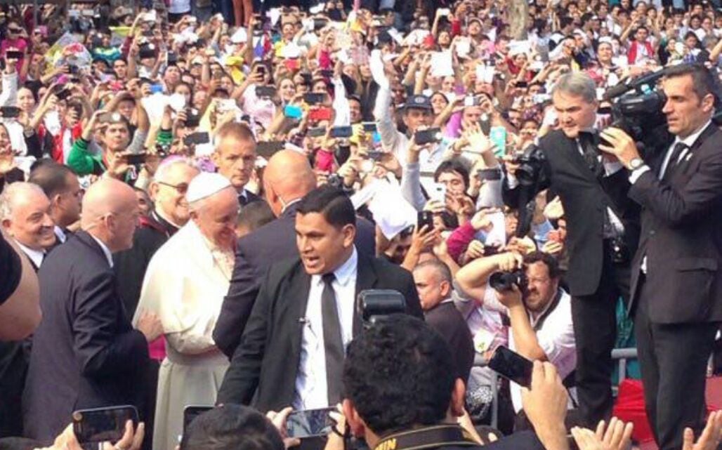 El Papa convocó a multitudes en Paraguay. 