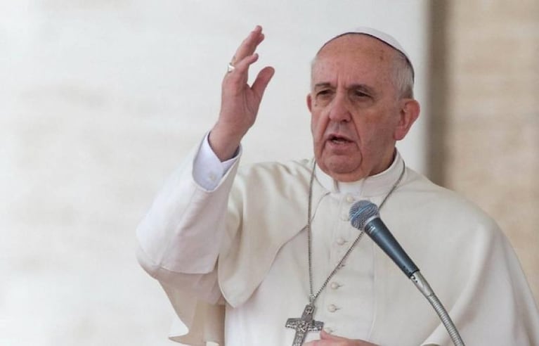 El Papa criticó "la búsqueda obsesiva de bienes terrenales y riquezas"