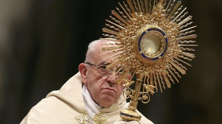 El Papa dio la última misa del 2016. Fotos: Reuters.
