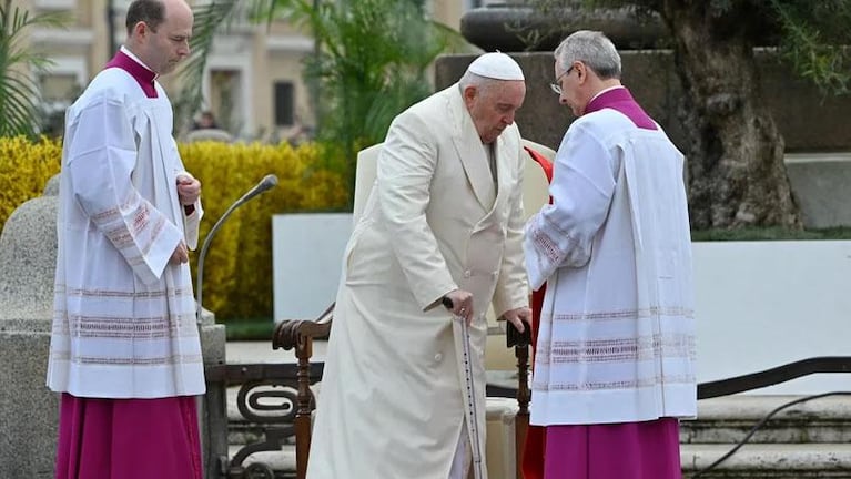 El papa Francisco reapareció en la misa del Domingo de Ramos tras su internación