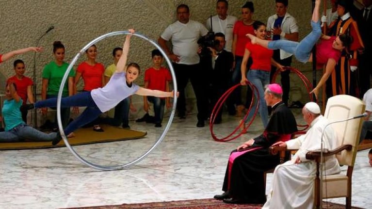 El papa Francisco recibió a un tigre 