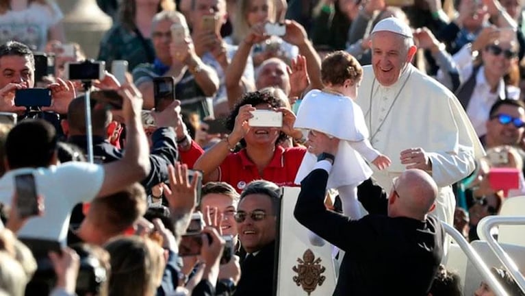 El Papa Francisco relacionó al aborto con “pagar a un sicario”