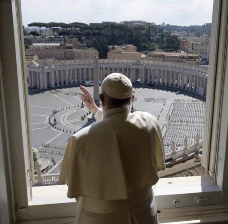 El Papa Francisco se vacunará contra el coronavirus y cuestionó al negacionismo
