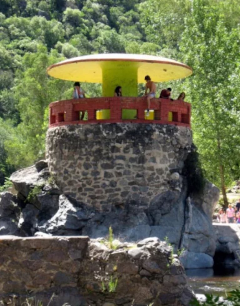 El parador El Hongo está en La Paisanita.