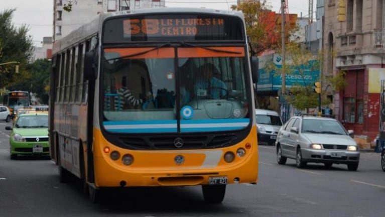 El paro de transporte urbano se extenderá durante el finde largo