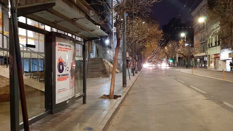 El paro de UTA dejó a Córdoba sin colectivos urbanos.