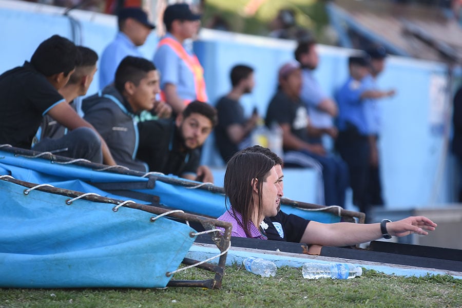 El partido fue luchado pero entretenido. Foto: ElDoce.tv / Lucio Casalla